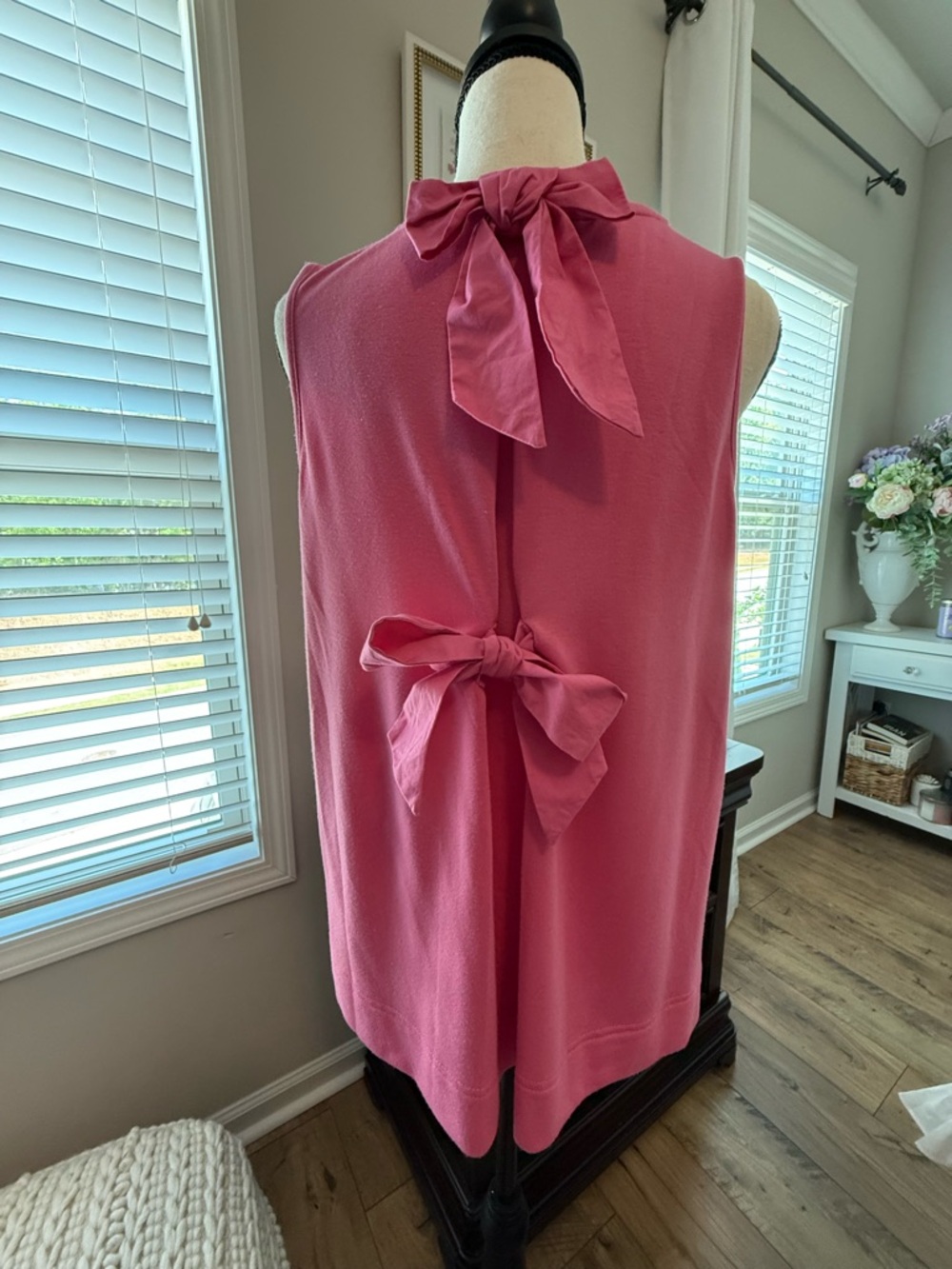crown & ivy Sleeveless Back-Tie Pink Blouse